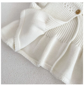 Gilet blanc tricoté manches volantées en coton pour bébé fille