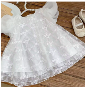 Robe de cérémonie bébé...