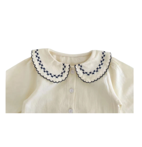 Blouse bébé couleur crème